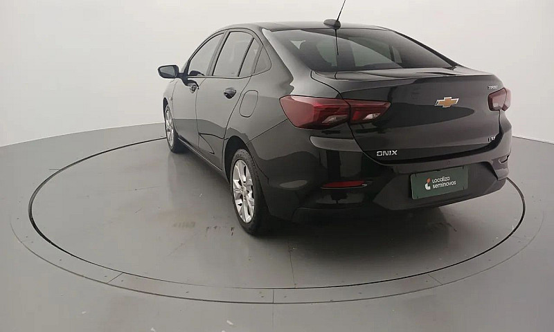 Chevrolet Onix Hatch...