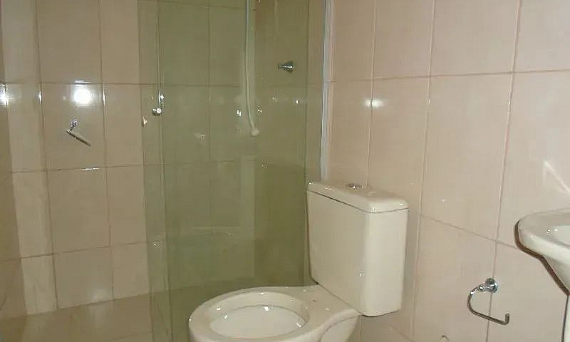 Alugo Ótima Casa De ...