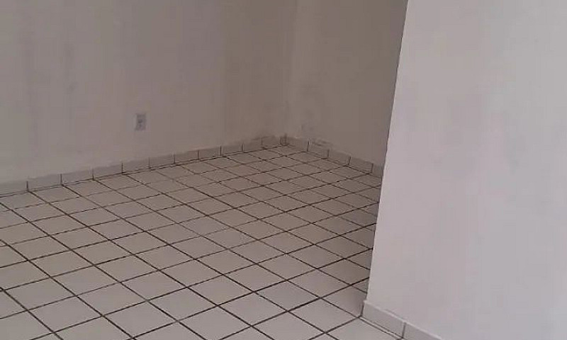 Aluga-Se Apartamento...