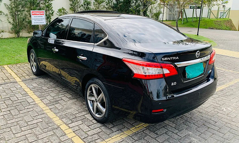 Nissan Sentra Unique...
