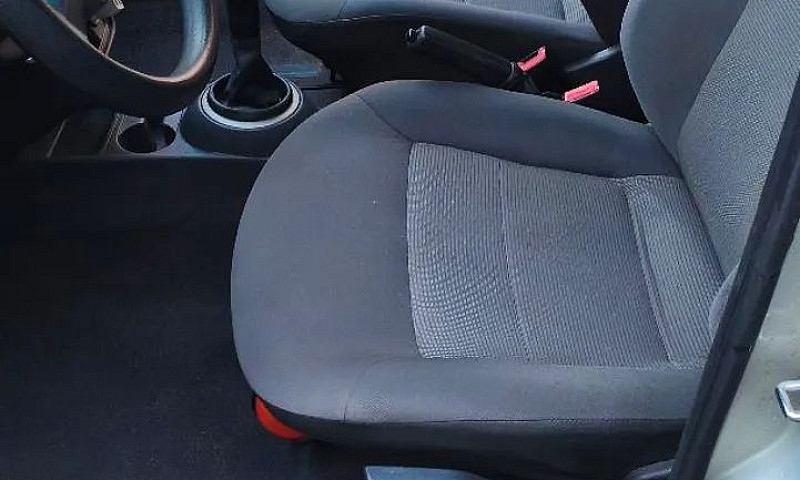Volkswagen Voyage Tr...
