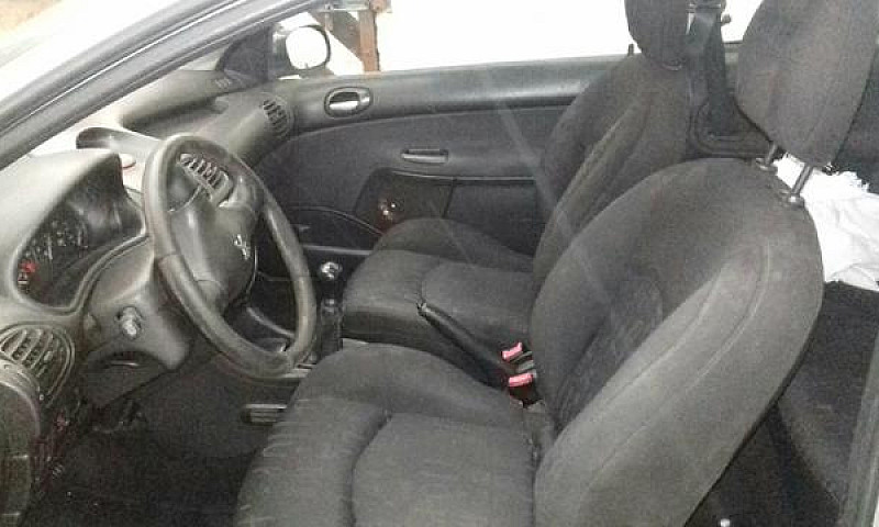 Peugeot 206 2001...