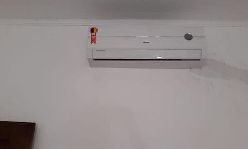 Casa Com 5 Dormitóri...