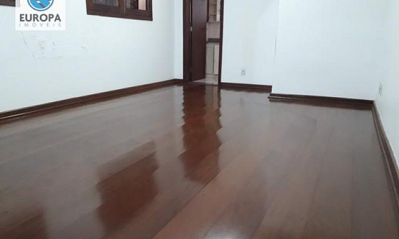 Casa À Venda Com 3 D...