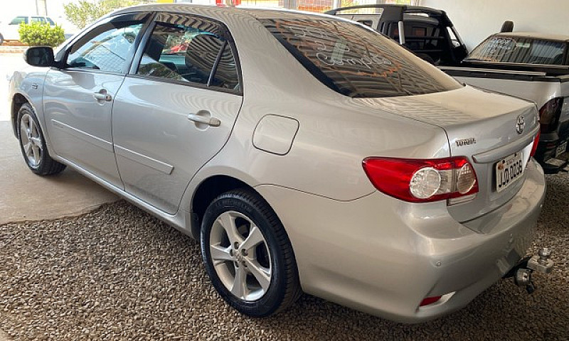 Toyota Corola Xei 20...