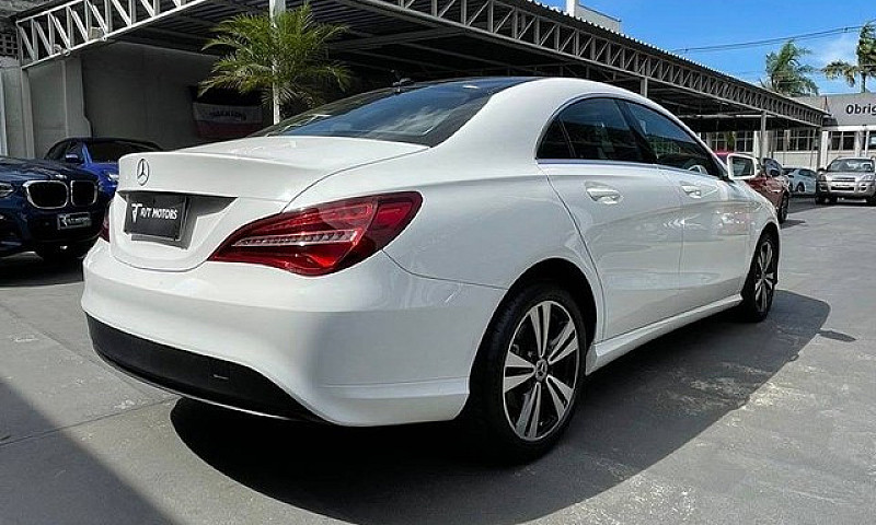 Mercedes-Benz Cla 18...