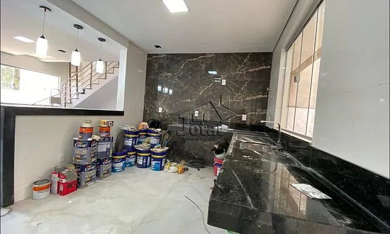 Casa De 120 M² De Ár...