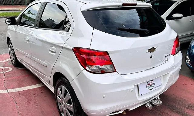 Onix Ls 1.0 Hatch 20...