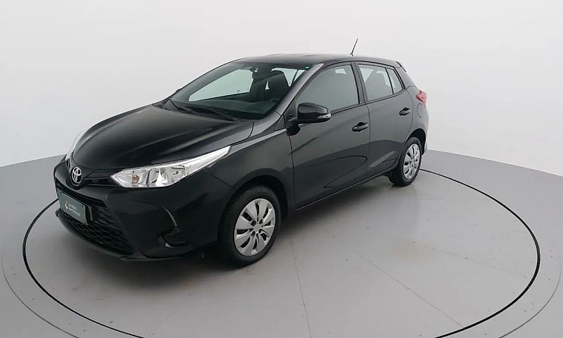 Toyota Yaris 2023 1....