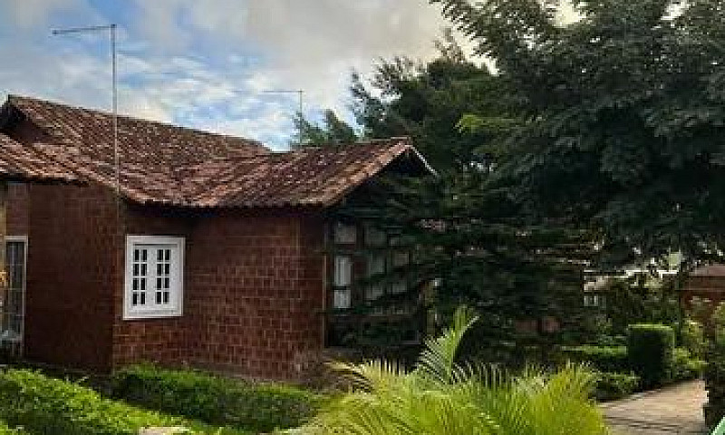 Casa Em Condominio F...