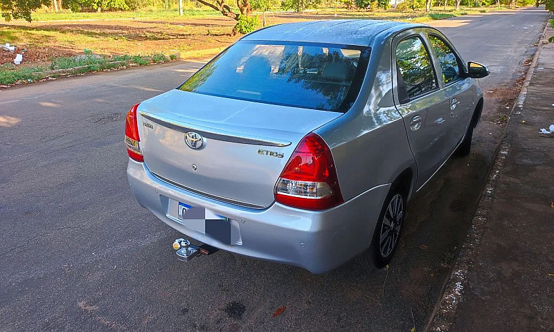 Toyota Etios Platinu...