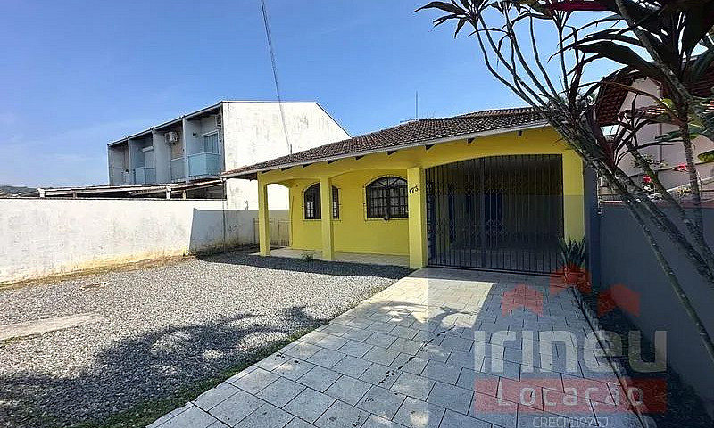 Casa Residencial Joi...