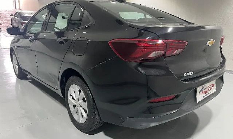 Chevrolet Onix Plus ...