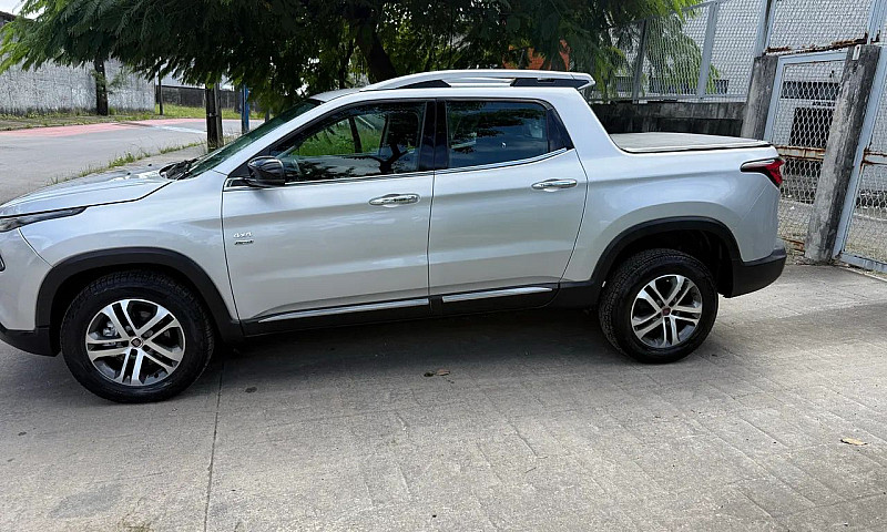 Fiat Toro Volcano 2....