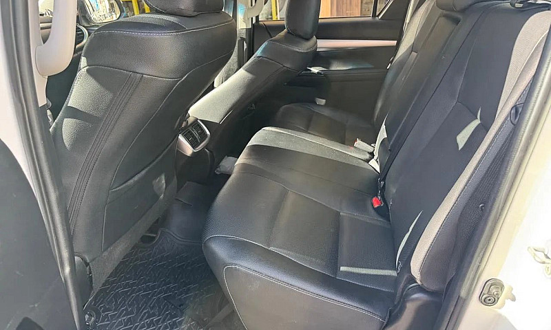 Toyota Hilux Cd Srx ...