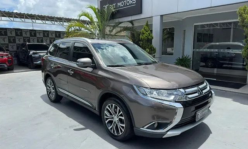Mitsubishi Outlander...