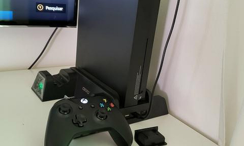 Microsoft Xbox One X...