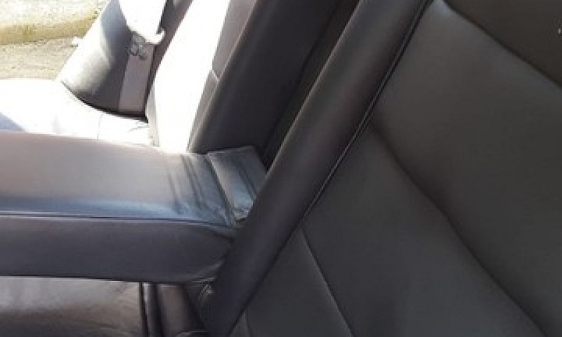 Vendo Kia Clarus...