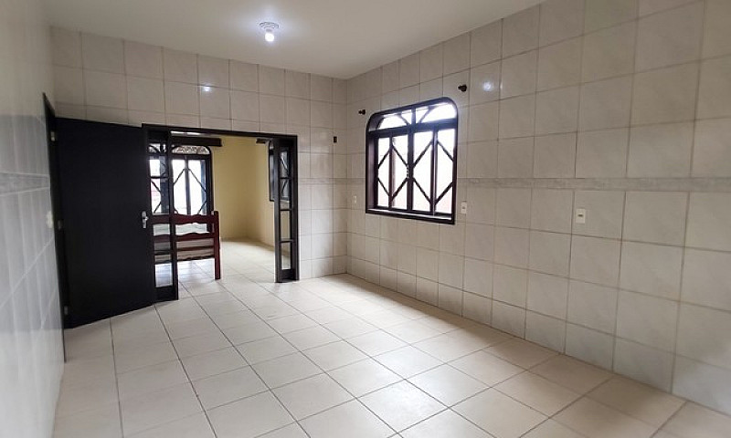 Casa Residencial Com...