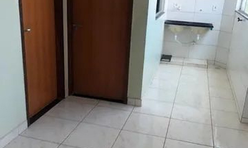Aluga-Se Apt Samamba...