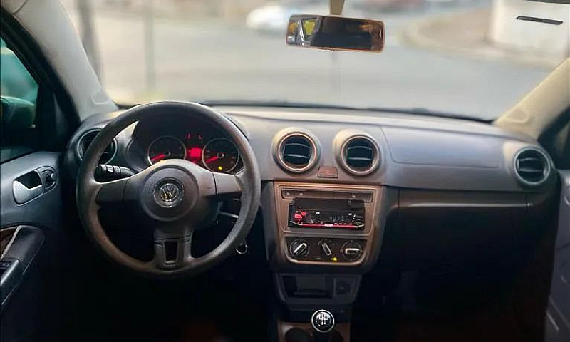 Volkswagen Voyage 1....