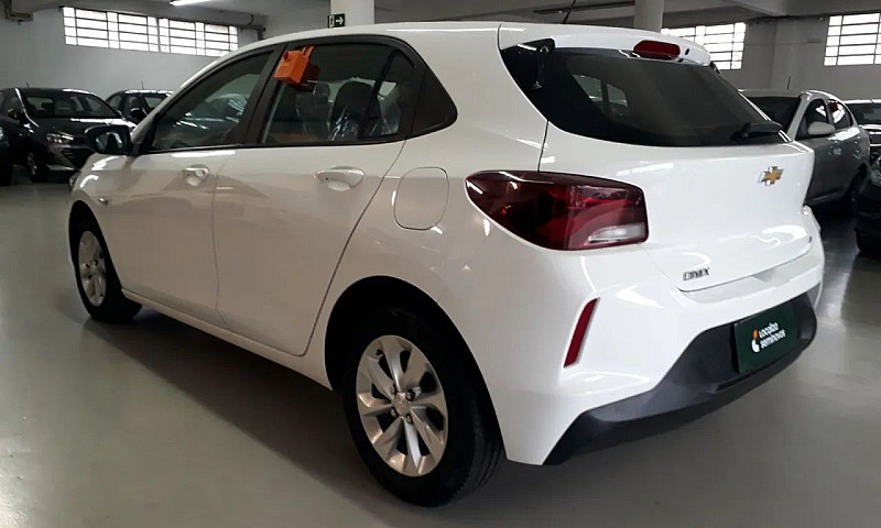 Chevrolet Onix 2023 ...
