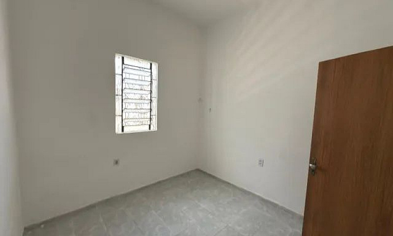Casa Com 3 Quartos E...