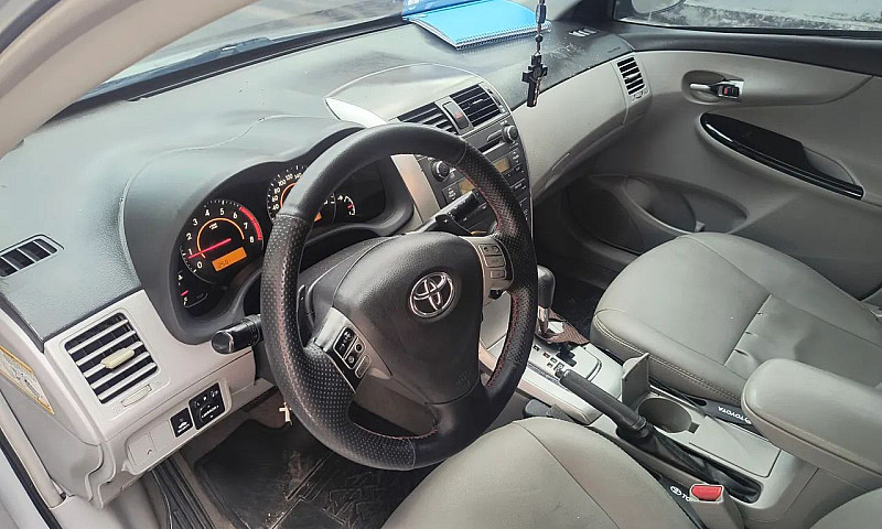 Toyota Corolla Xei 2...