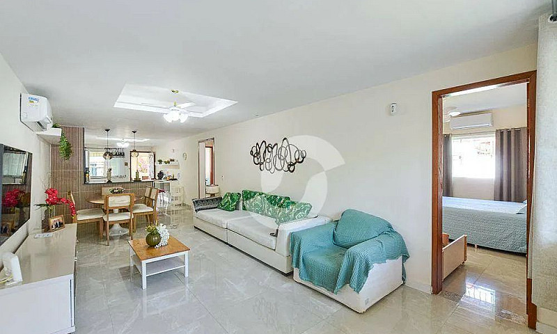 Casa Com 3 Dormitóri...