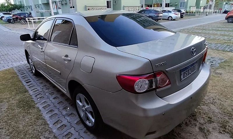 Toyota Corolla Gli 1...