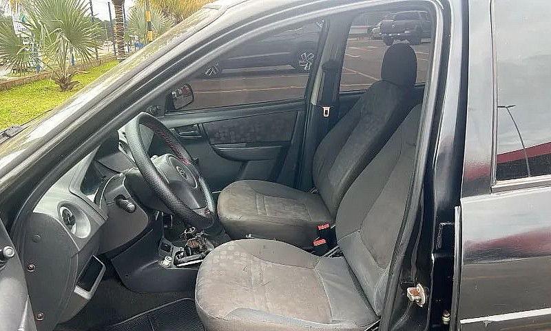 Chevrolet Prisma Sed...