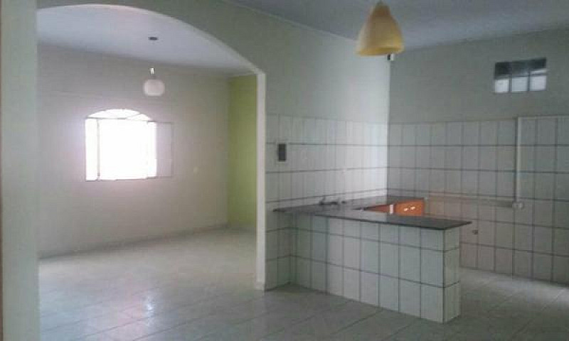 Belíssima Casa Ampla...