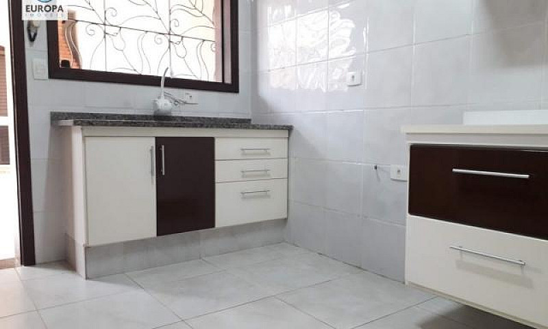 Casa À Venda Com 3 D...