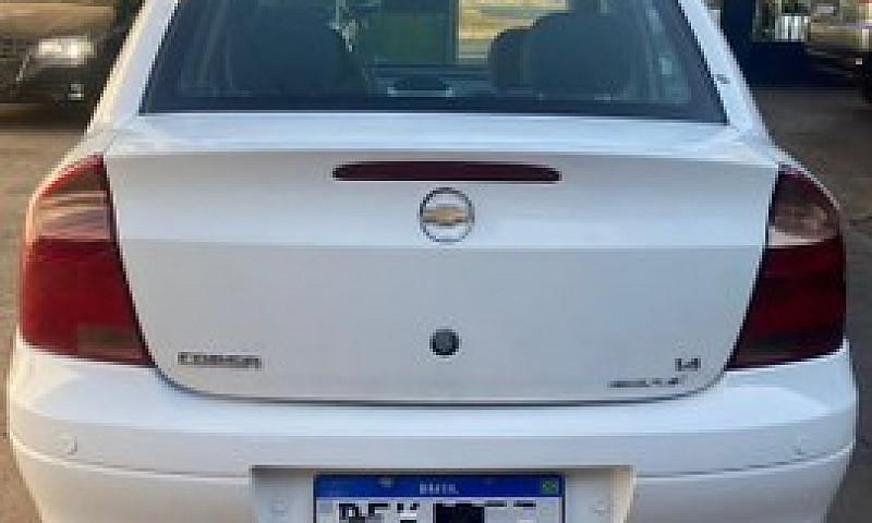 Chevrolet Corsa Seda...