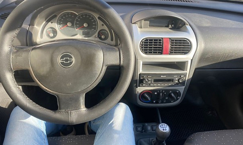 Chevrolet Corsa Seda...