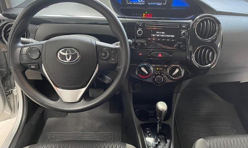 Toyota Etios Xplus 1...