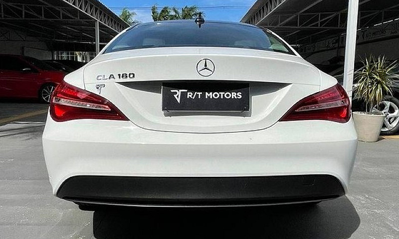 Mercedes-Benz Cla 18...