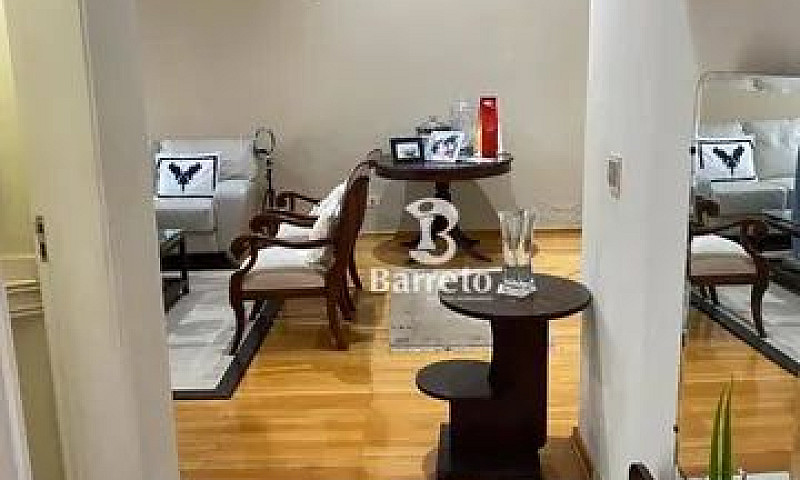 Casa Em Área Nobre D...