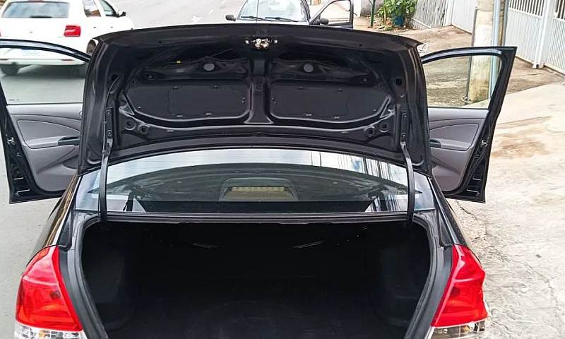 Toyota Etios Xs Seda...