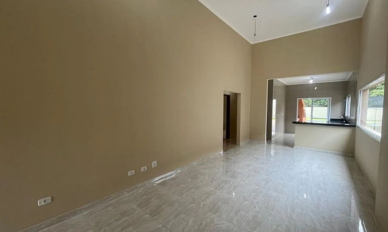 Casa Com 3 Dormitóri...