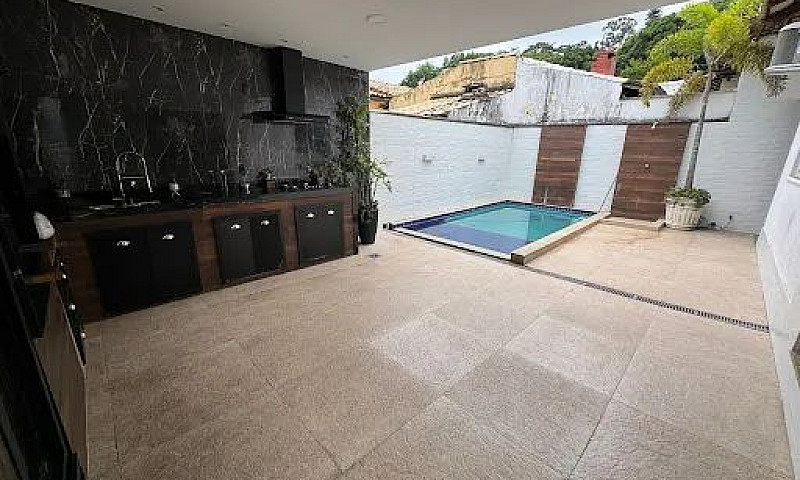 Casa Em Condomínio C...