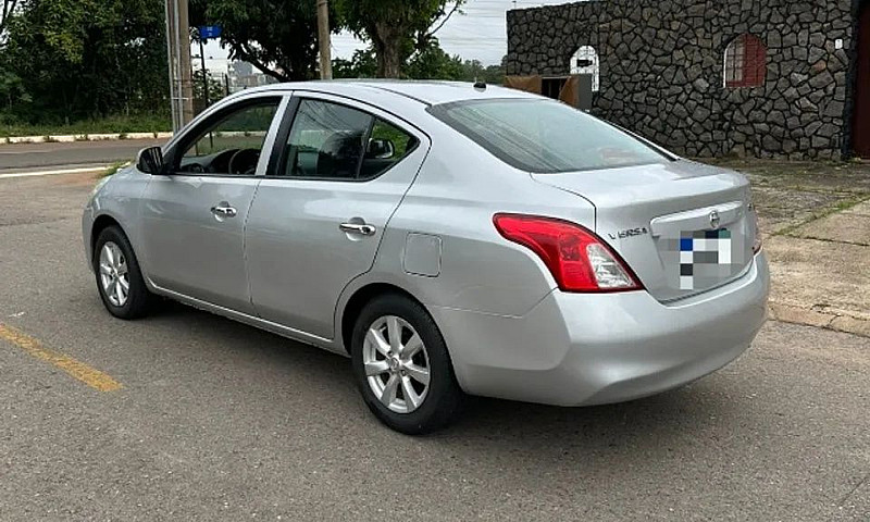 Nissan Versa Sl 1.6 ...