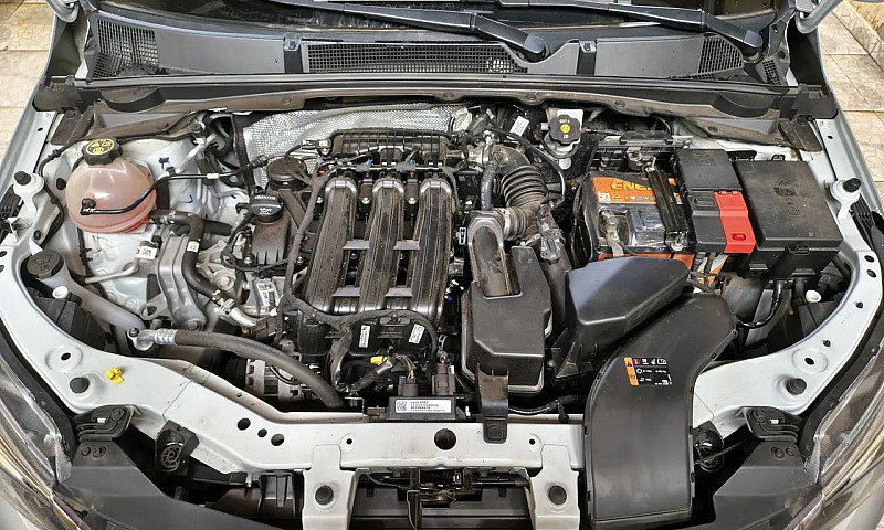 Chevrolet Onix Plus ...