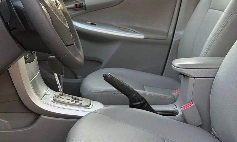 Toyota Corolla Xei 1...