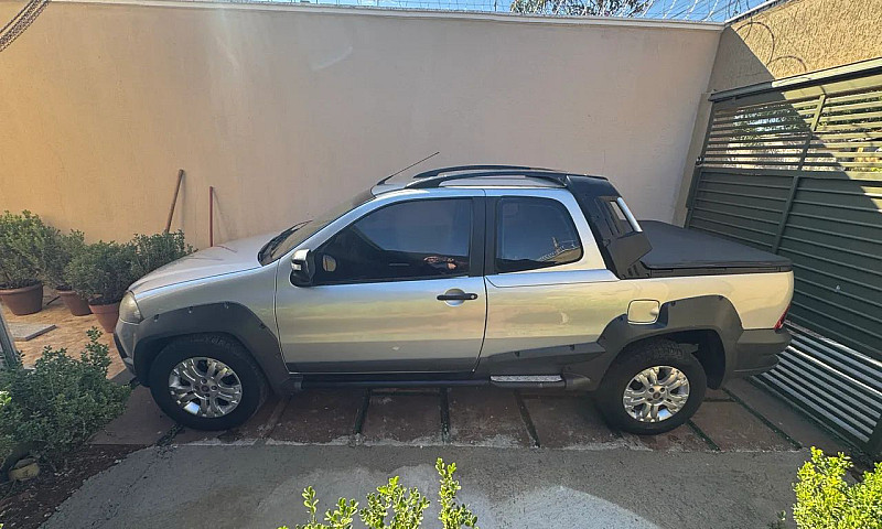 Fiat Strada Adventur...