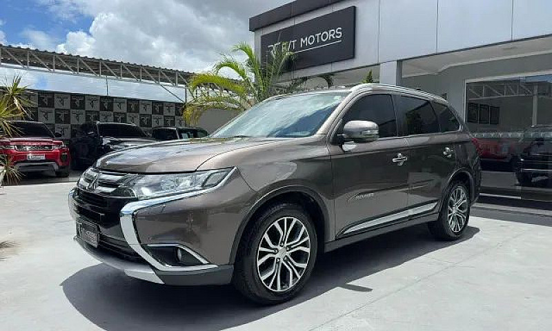 Mitsubishi Outlander...