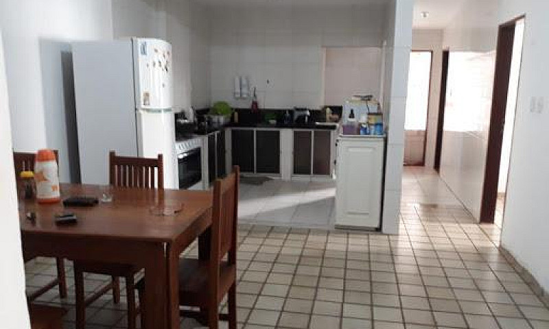 Casa Com 5 Dormitóri...
