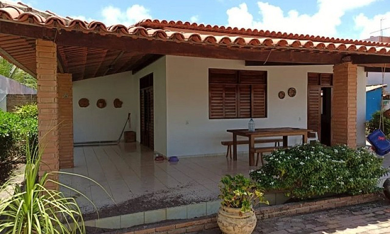 Vende-Se Casa Em Gua...