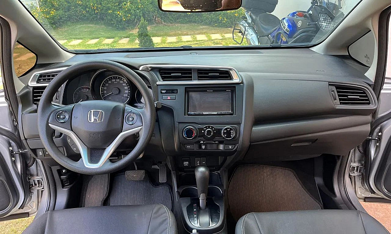 Honda Fit Personal 1...