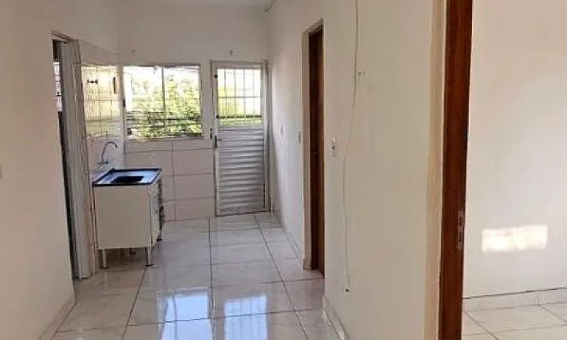 Aluga-Se Apartamento...